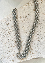 Calla Necklace - Silver