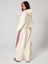 SŚAINT CROPPED HOODIE BUTTER
