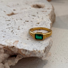 Lanai Ring