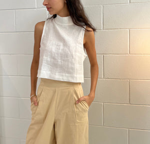 Rita Crop in Linen